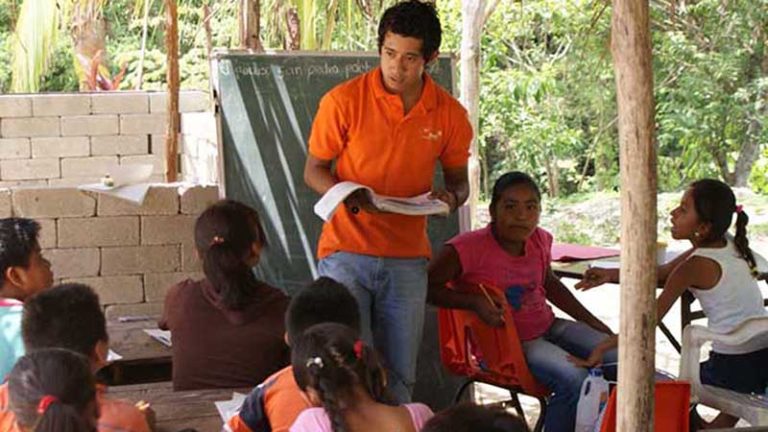 Educación en comunidades rurales